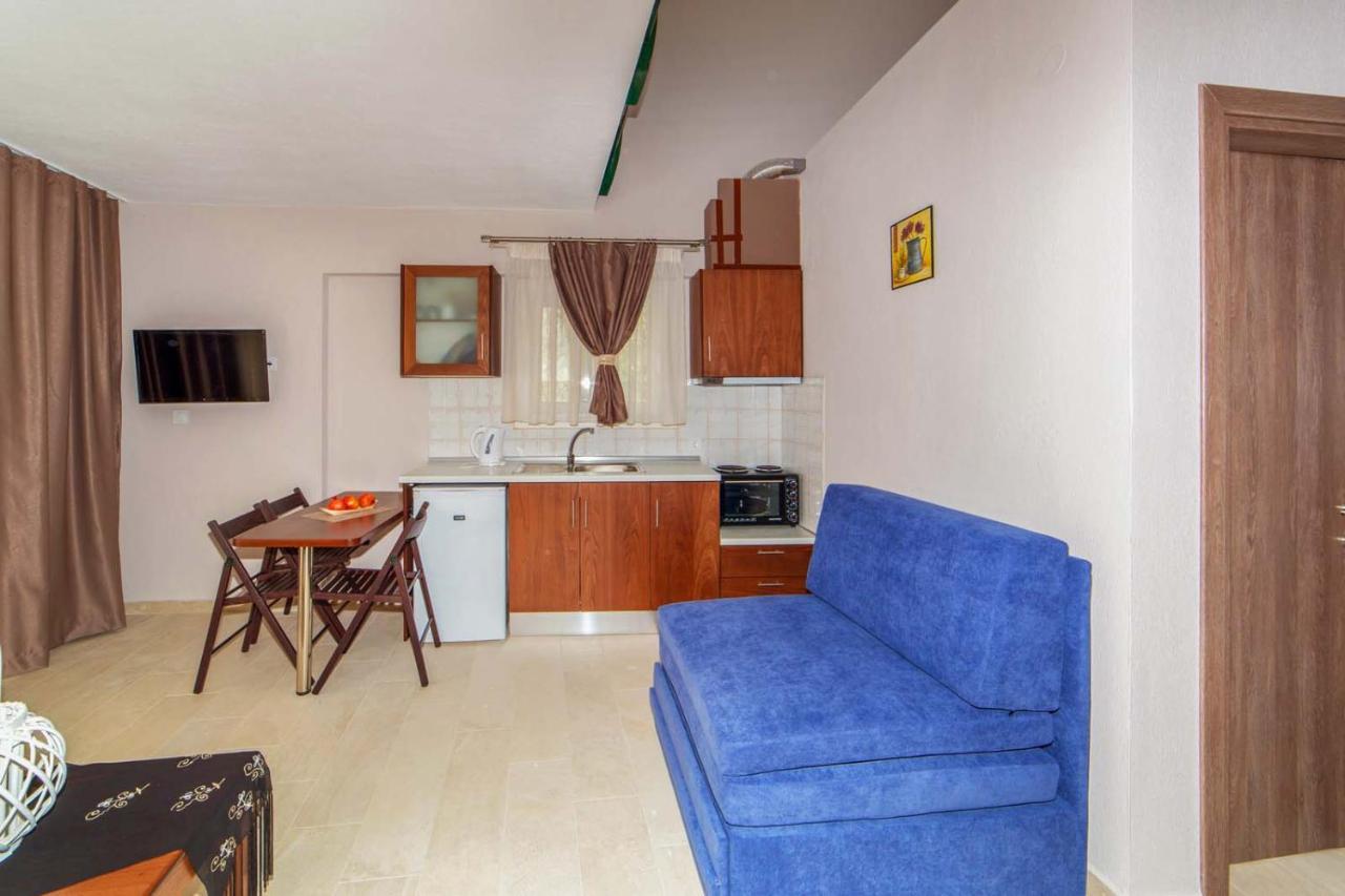 Erosaria Suites Nikiti  Dış mekan fotoğraf