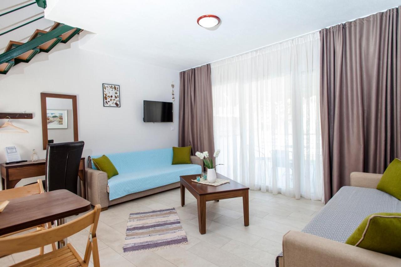 Erosaria Suites Nikiti  Dış mekan fotoğraf