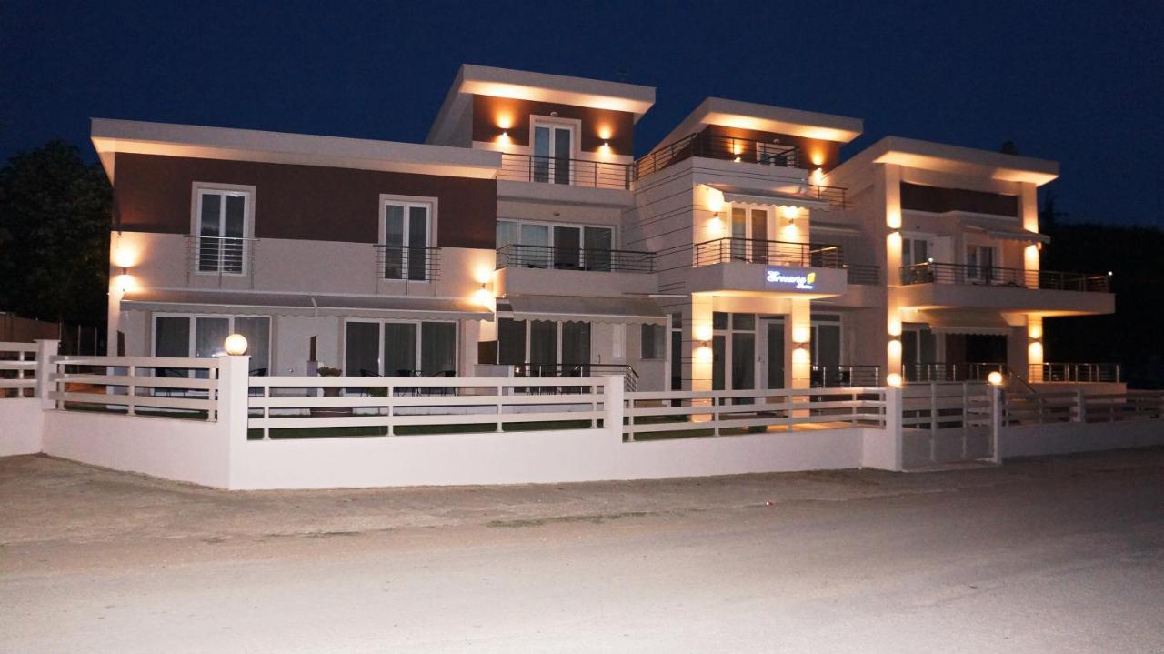 Erosaria Suites Nikiti  Dış mekan fotoğraf